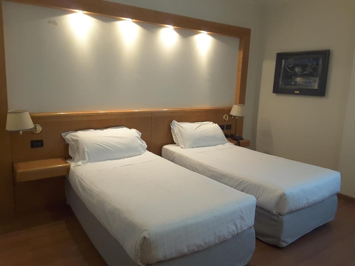 קורג'ו Hotel President מראה חיצוני תמונה