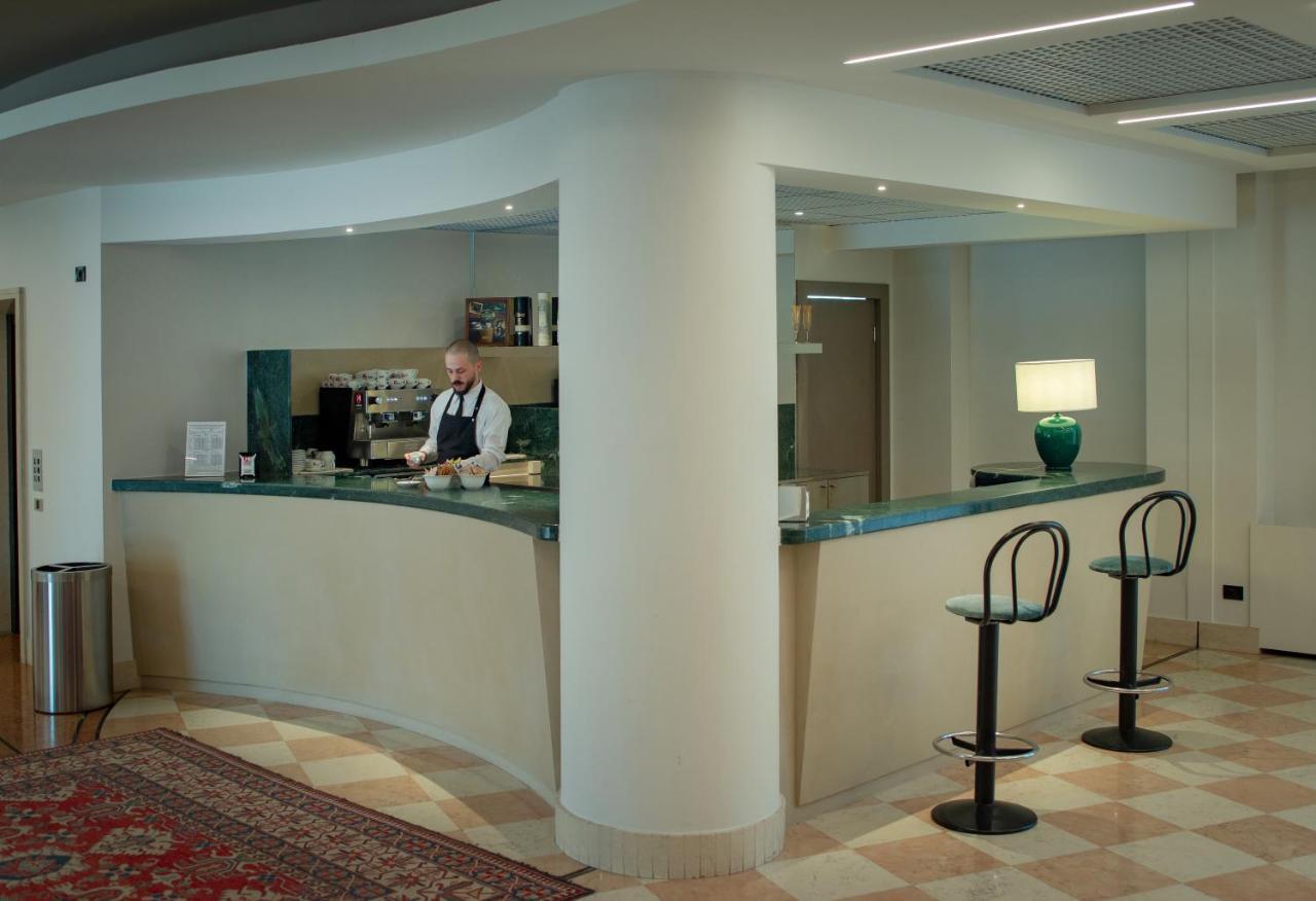קורג'ו Hotel President מראה חיצוני תמונה