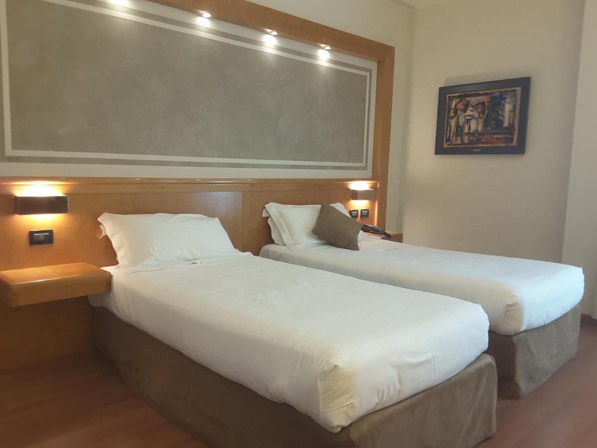 קורג'ו Hotel President מראה חיצוני תמונה