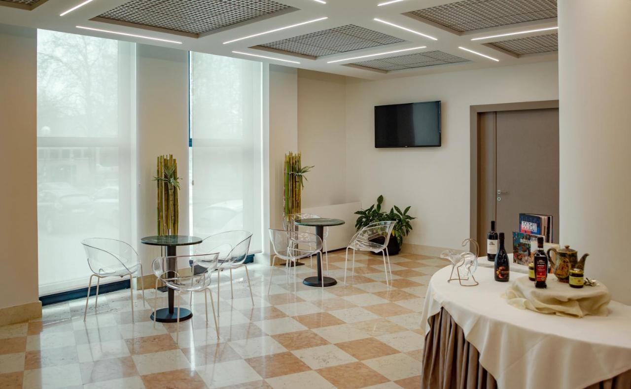 קורג'ו Hotel President מראה חיצוני תמונה