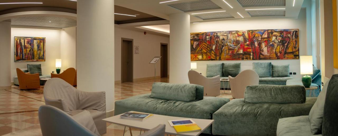 קורג'ו Hotel President מראה חיצוני תמונה