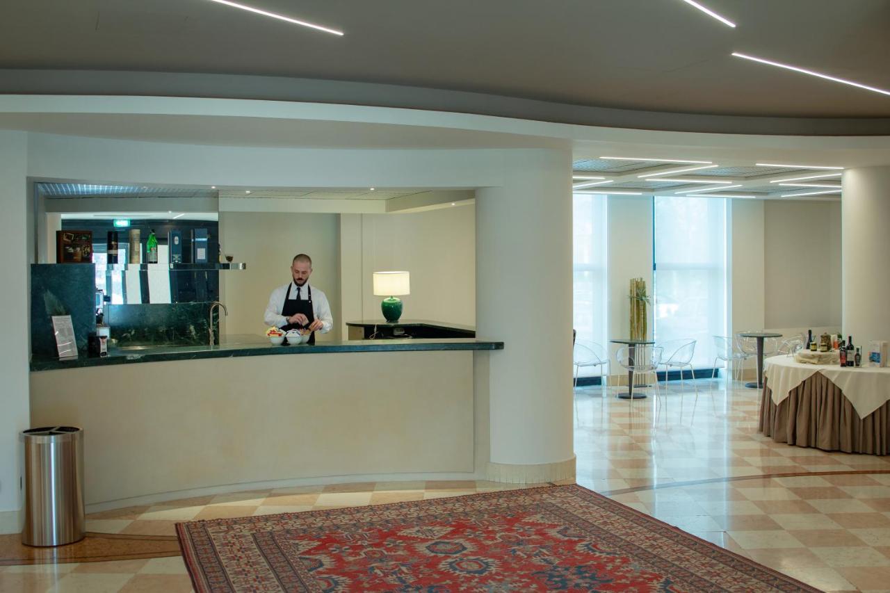 קורג'ו Hotel President מראה חיצוני תמונה